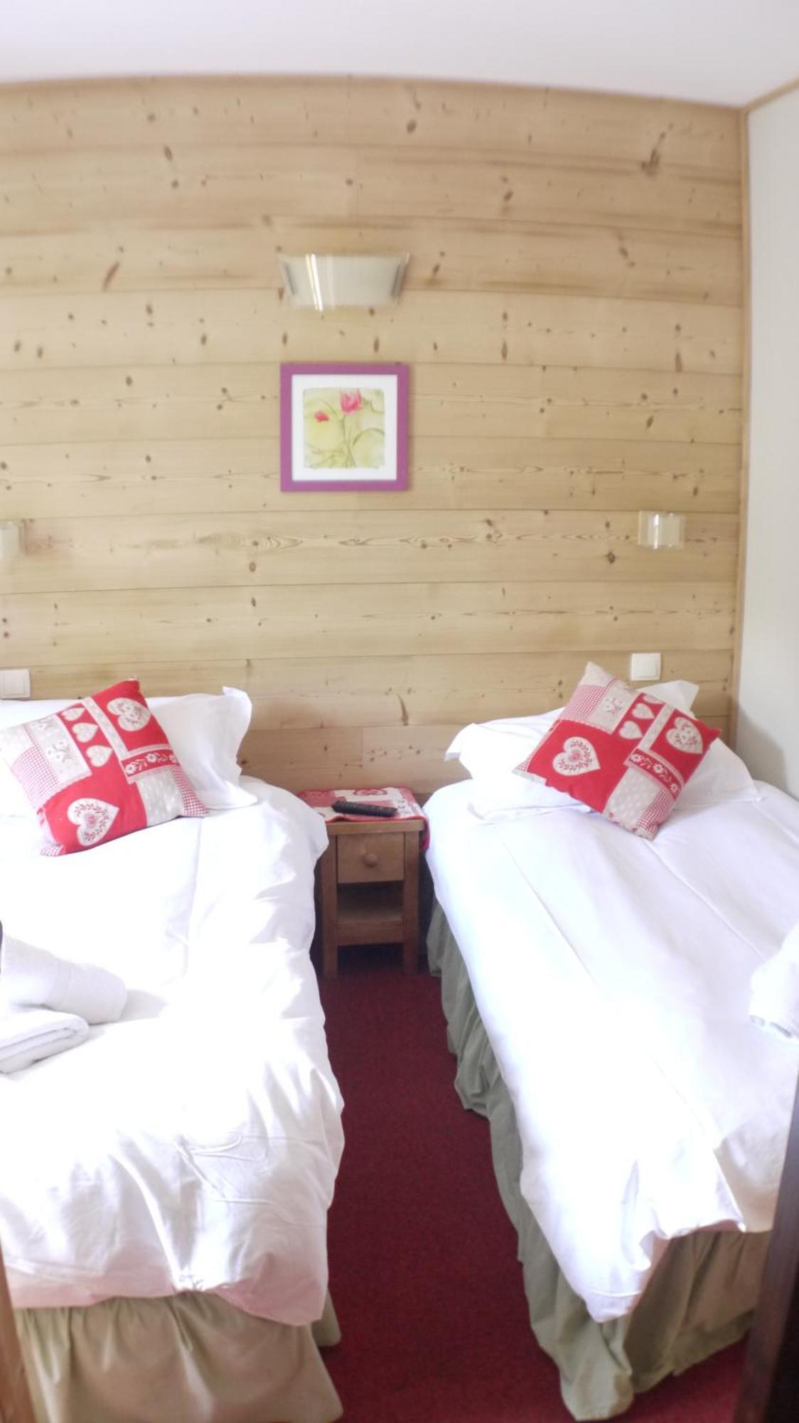 Hotel Le Christiania Les Gets Zimmer foto